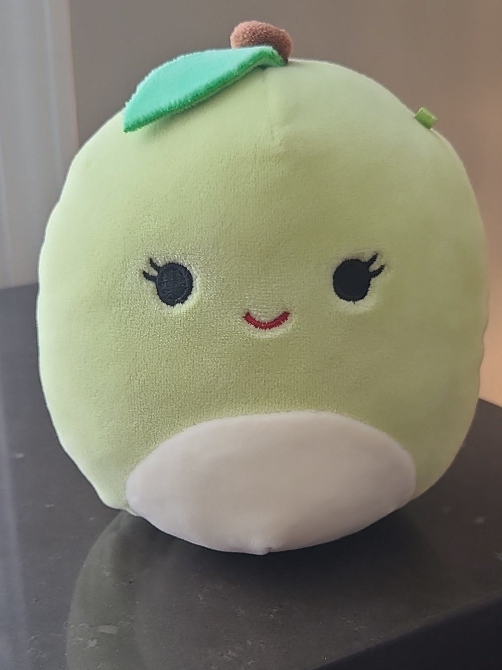 Squishmallows Ashley The Green Apple Plush Stuffed Animal 6 Inch 2020
